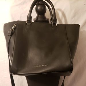 Danielle Nicole Black Shoulder bags